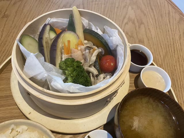 季節の蒸し野菜