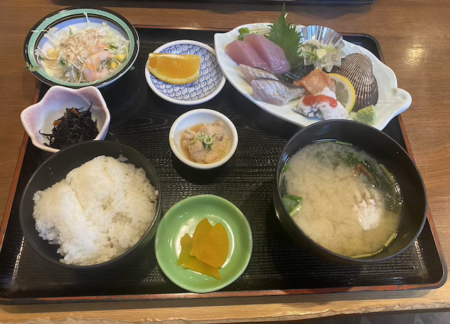 おすすめ盛り合わせ定食