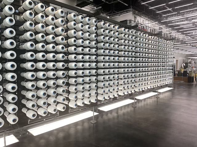 巨大な糸の展示